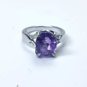 CUSHION AMETHYST RING